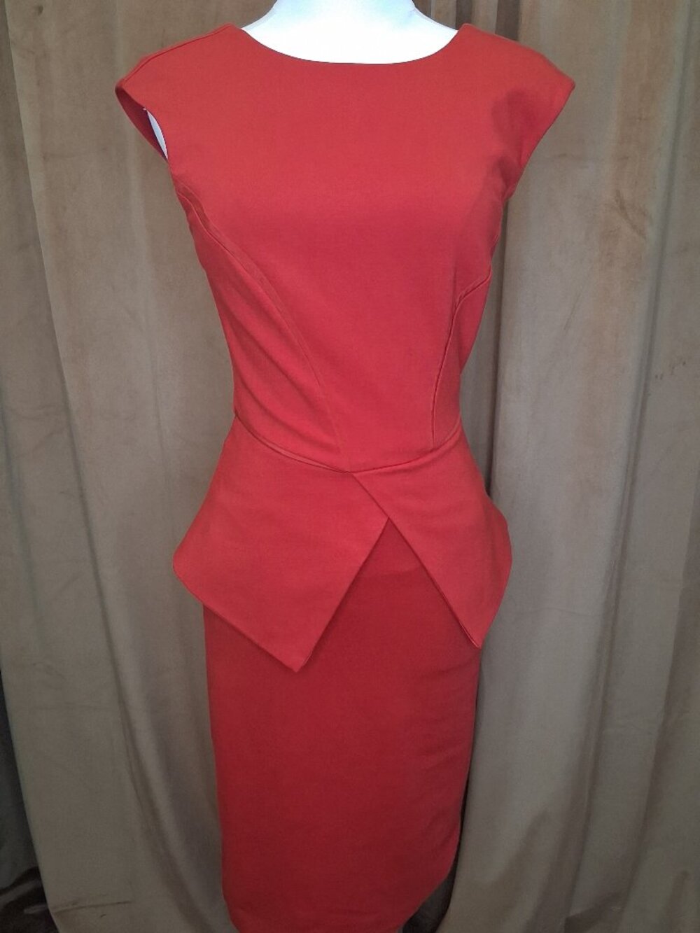 Ted Baker "Evvie" Structural Peplum Sheath Red Geometric Dress Size 0